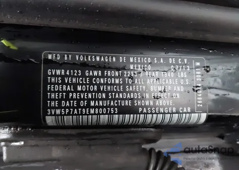 2014 Volkswagen Beetle 2.5L z USA, uszkodzony, nr VIN 3VW5P7AT9EM800753